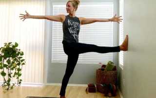 Йога у стены