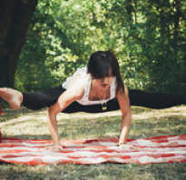 Йога упражнения для рук