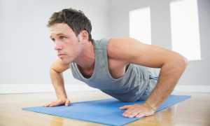 Комплекс упражнений на грудь и руки