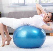 Йога с фитболом